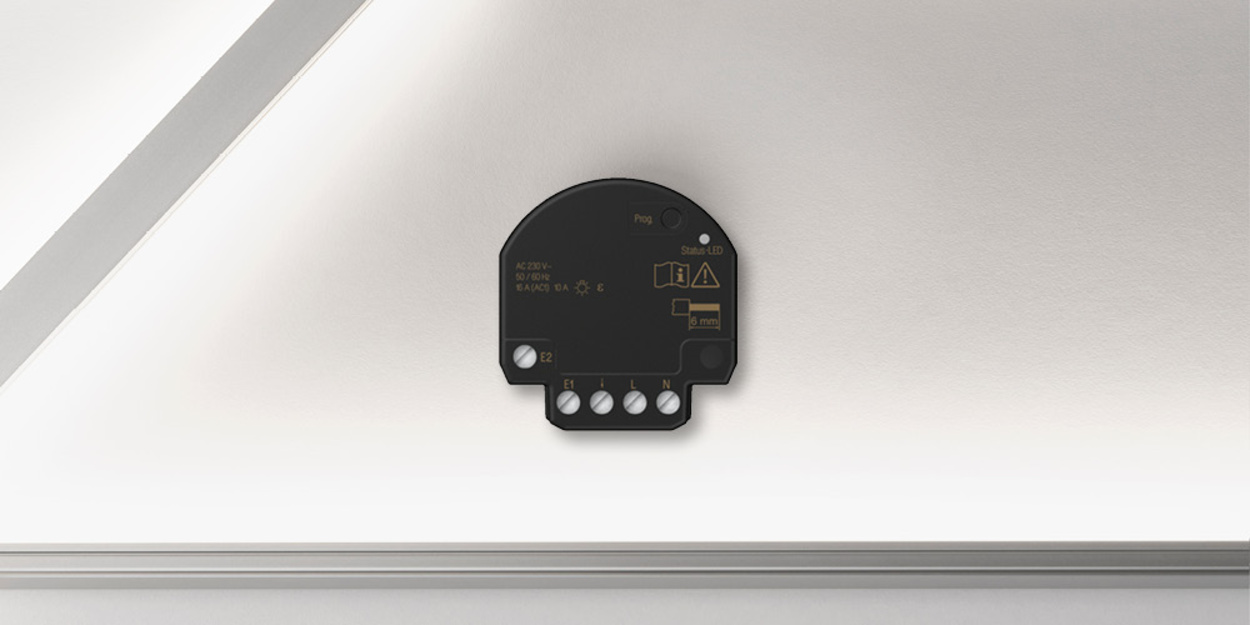 JUNG HOME Jalousieaktor Mini bei Elektro Kühleis GmbH in Absberg